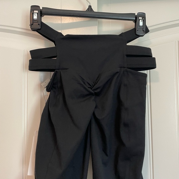 NWT Bombshell Sportswear Savage Leggings Size M Black - Picture 6 of 9